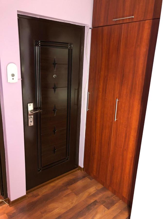 Clau Apartment Galaţi Exteriör bild